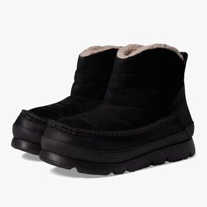 Manitobah Mukluks Waterproof Pacific Insulated Black Puffer Boots 37.5 / 7